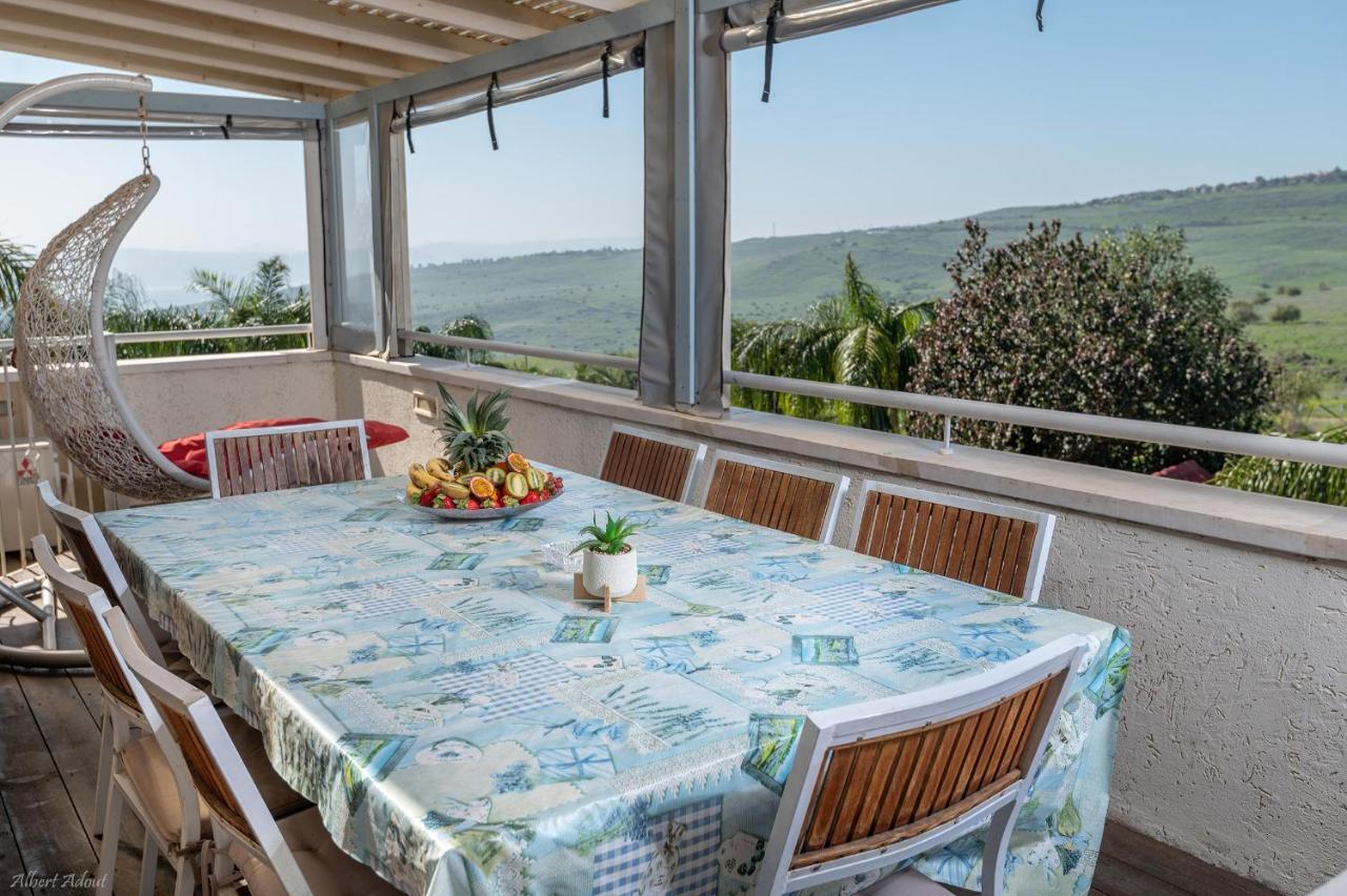 Vila Ahavtia - לזוגות ומשפחות CChad Nes Exteriér fotografie