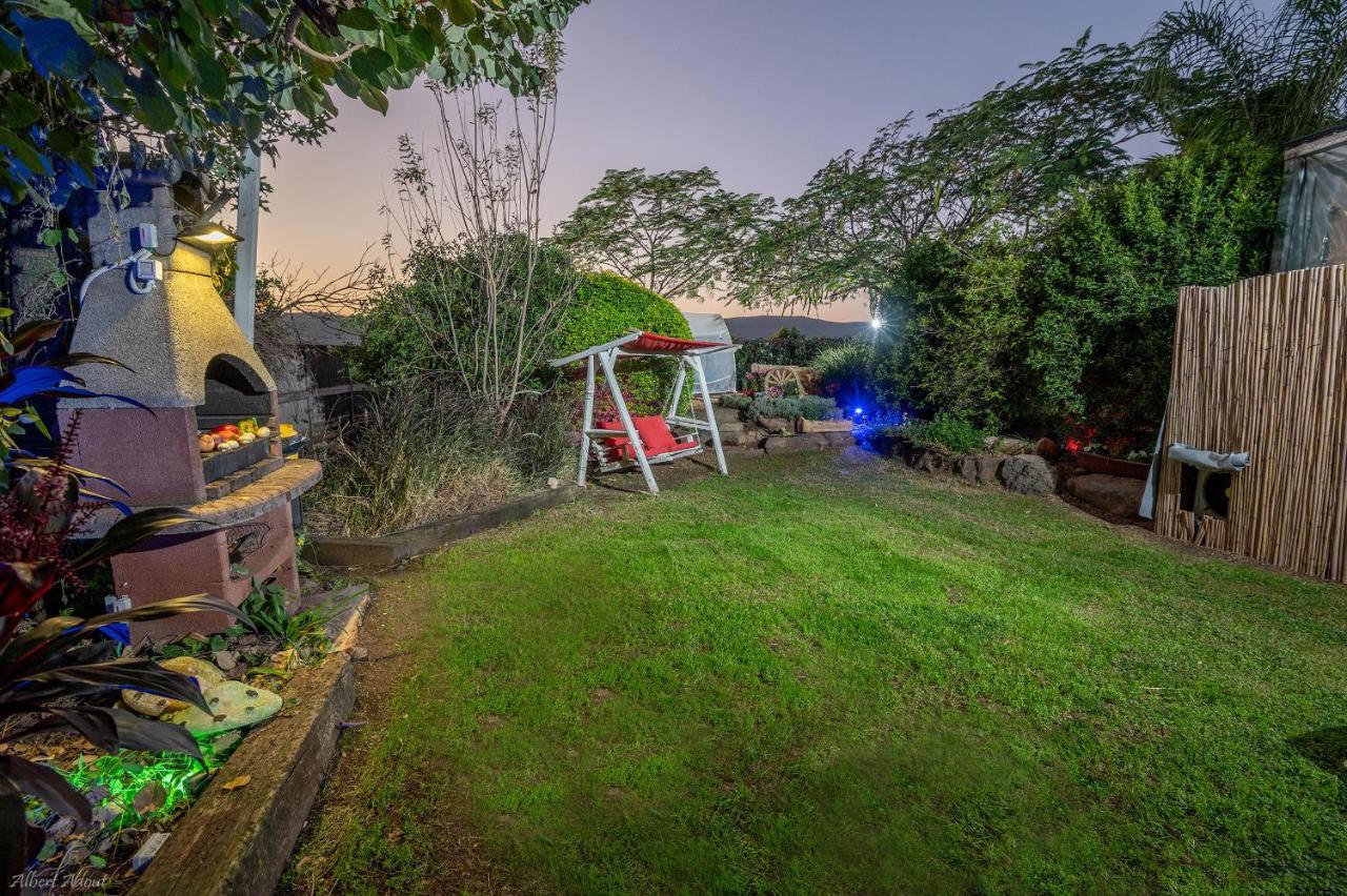 Vila Ahavtia - לזוגות ומשפחות CChad Nes Exteriér fotografie