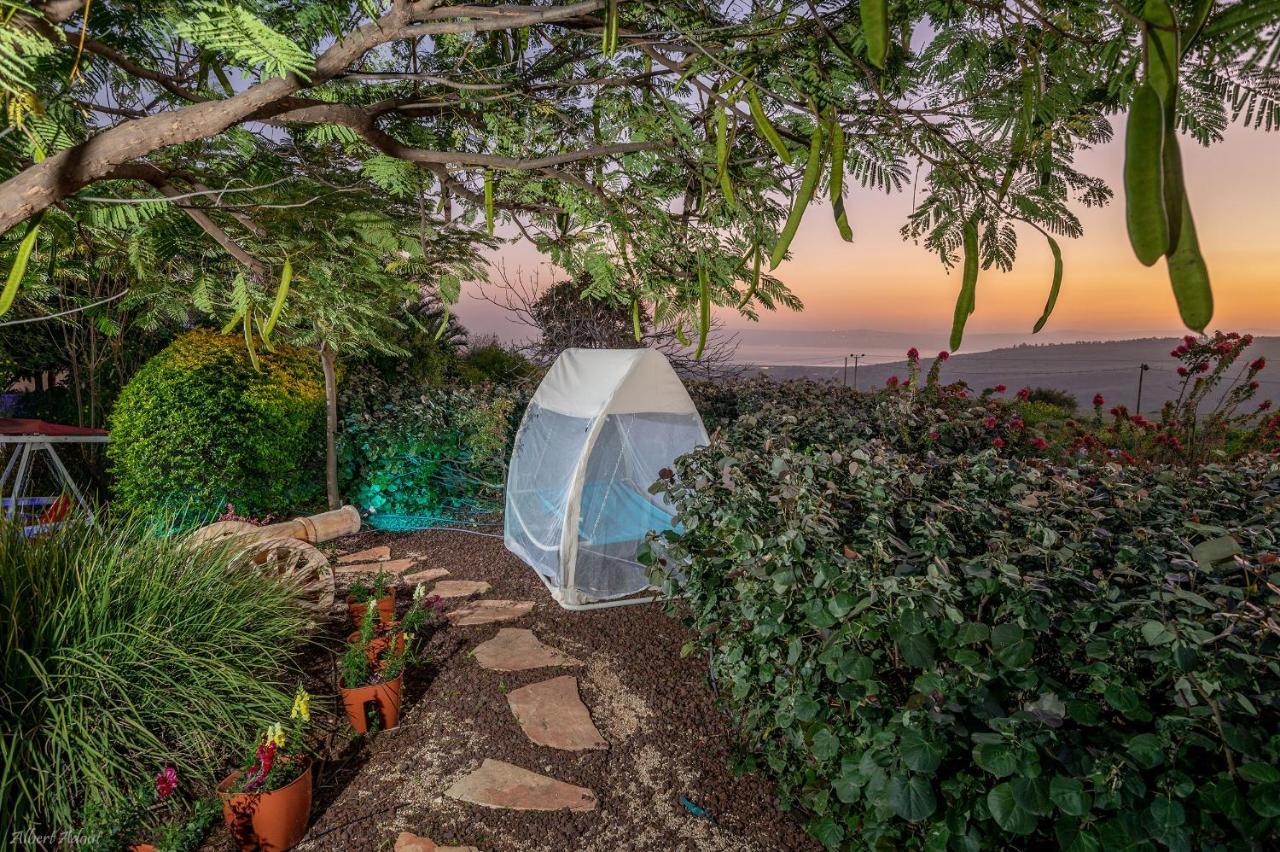 Vila Ahavtia - לזוגות ומשפחות CChad Nes Exteriér fotografie